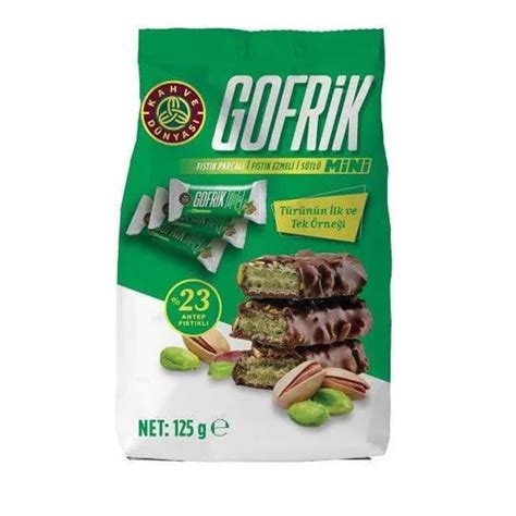 Mini gofrik és feltétek egy parti asztalon
