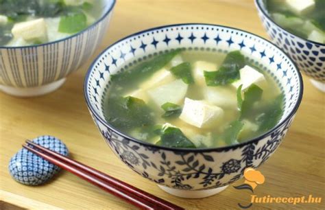 Japán miso leves tálalva