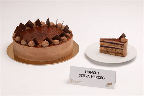 Magyarország Tortája 2022 - Huncut Szilva Herceg