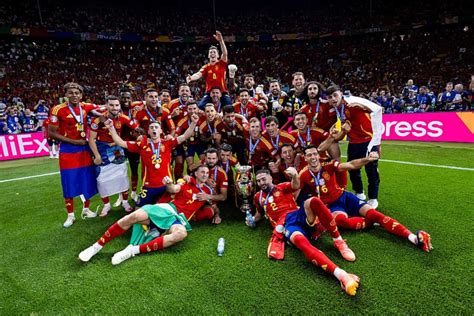 Válogatott spanyol rumok és ginek