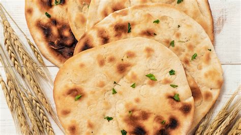 Basmati rizs és naan kenyér