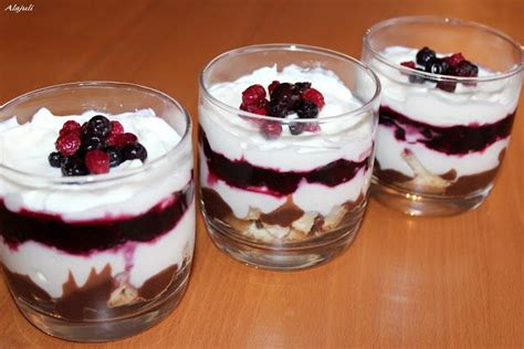 gyümölcsös babapiskótás pohárkrém