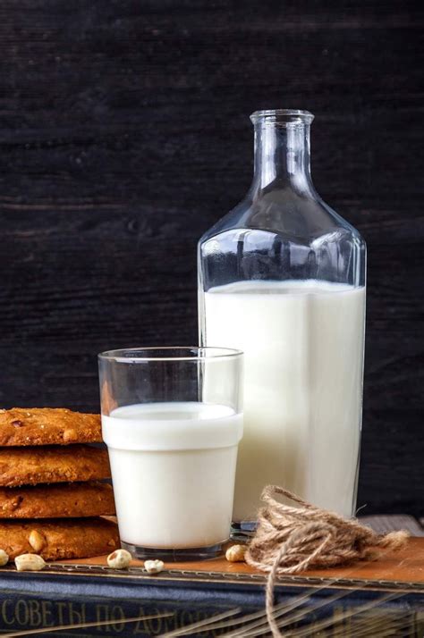 Házi sajt alapanyagok: tej, tojás, tejföl