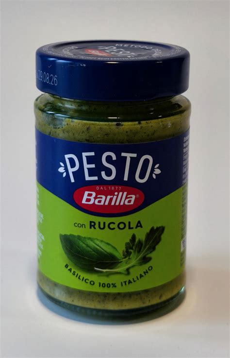 Pesto és sajt egy tésztán