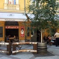 Matrjoska Bisztró bejárata