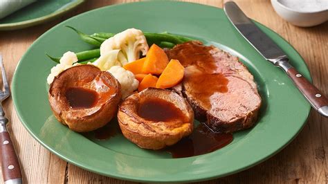 Yorkshire pudding with roast beef and gravy