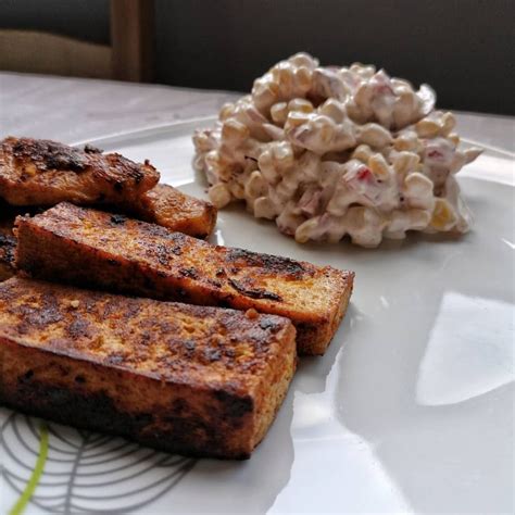 füstölt tofu salátával
