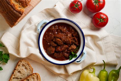 Különböző köretek a birkapörkölt mellé