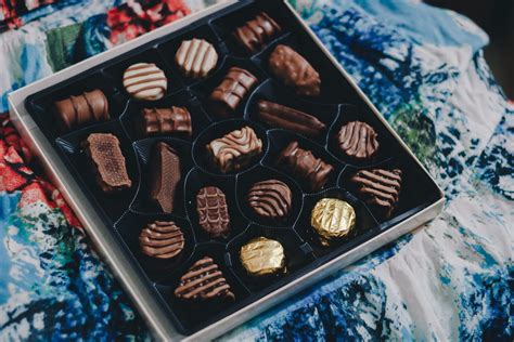 Bonbonok és pralinék a vitrinben