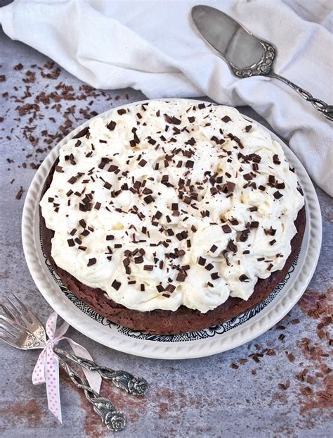 Csokoládés brownie szeletek vaníliás mascarponekrémmel