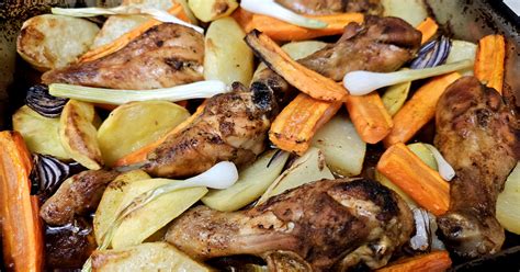 Serpenyőben sült darált hús hagymával és répával