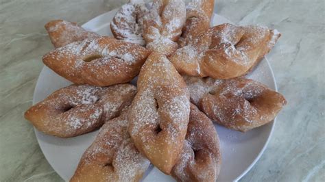 A csörögefánk tészta pihentetése