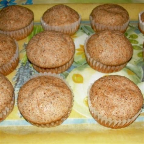 Mákos muffin szilvalekvárral a közepén