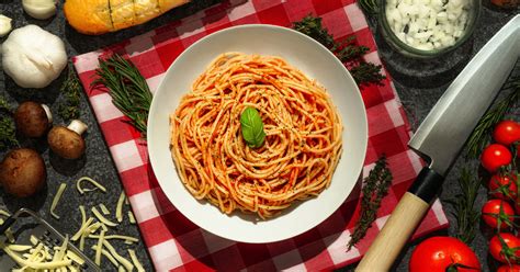 Morzsás spagetti köret