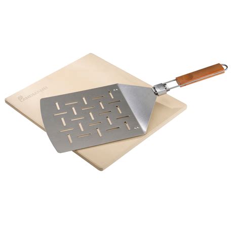 Tisztán tartott pizzasütő lapát