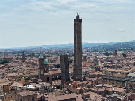 Bologna panoráma a Két Toronyról
