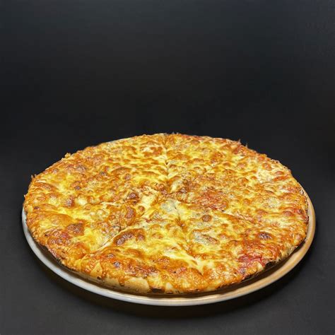 Négy sajtos pizza olvadó sajtjával