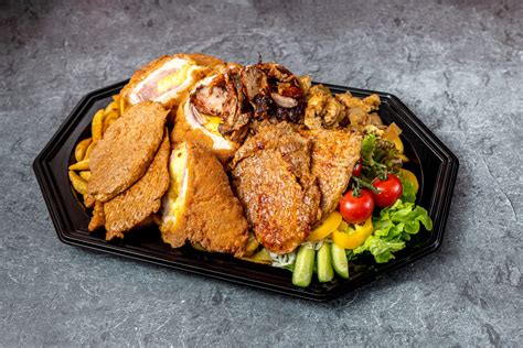Különböző gyros tálak