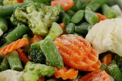 friss zöldségek és csirke