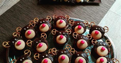 Rénszarvas muffin babapiskótával és pereccel