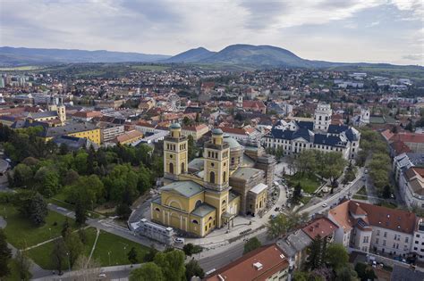 Eger belvárosának látképe