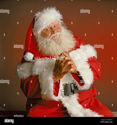 Father Christmas ajándékokat hoz
