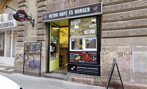Retro büfé hangulat a VIII. kerületben a Kis Salétrom utcában