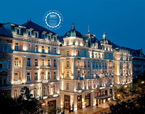 A Corinthia Budapest épülete