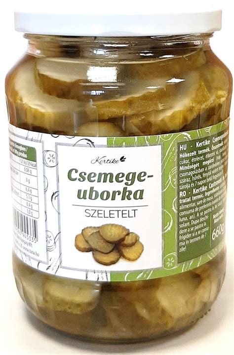 Frissen szeletelt uborka