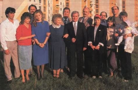 A Szomszédok című magyar sorozat szereplői