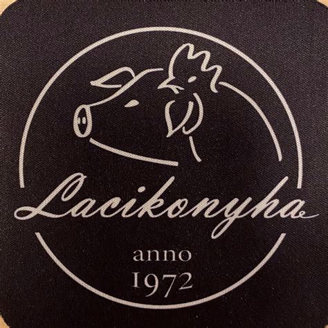 lacikonyha táblája egy régi vásárban