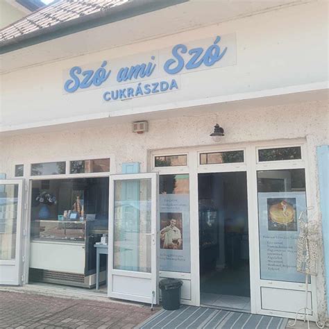 A balatonalmádi Szabó Pékség bejárata