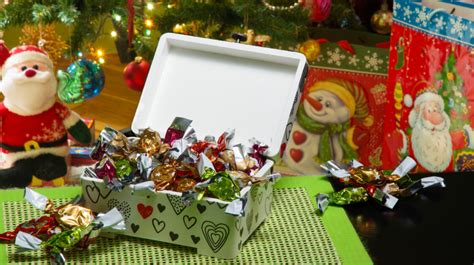 Szaloncukrok karácsonyi díszítésben