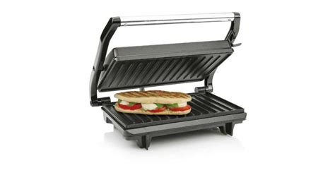 kontakt grill szendvicsek és húsok grillezésére