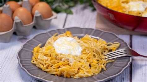 Összegyúrt tészta krumplival és liszttel