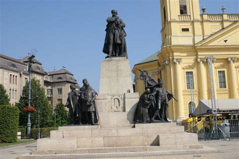 Kossuth-szobor Törökszentmiklóson