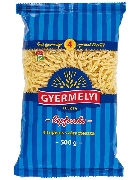 Copfocska paprikáscsirke-szószban tálalva