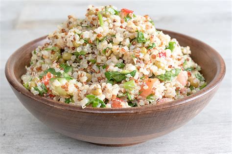 Főtt quinoa zöldborsóval