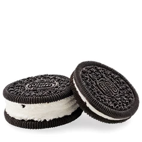 Formázott Oreo kekszgolyók hűtés előtt