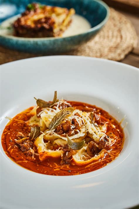 Húsos tortellini padlizsános paradicsomszósszal