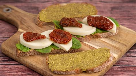 ciabatta szendvics aszalt paradicsommal