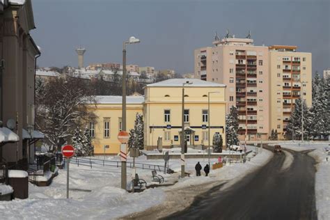 Komló belvárosának utcaképe