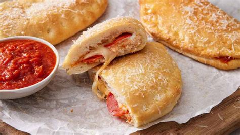 Különböző calzone töltelékek