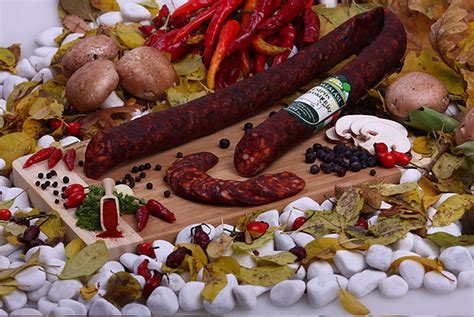 különböző kolbászok