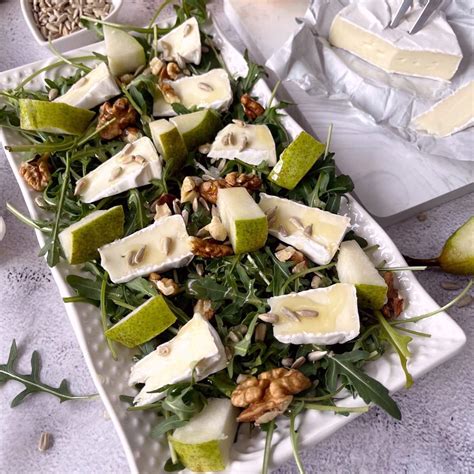 Körte és camembert batyuk tepsiben