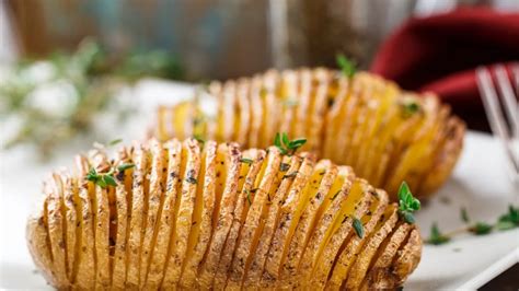 Aranysárgára sült burgonyaszeletek