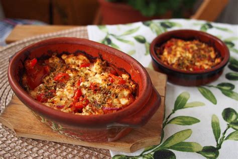 Sült paprika és feta sajt.