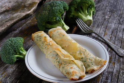 sós palacsinta cheddar sajttal