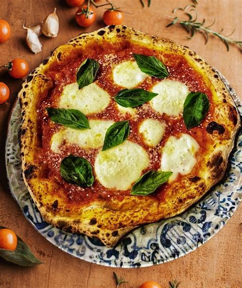 különféle pizzák képe
