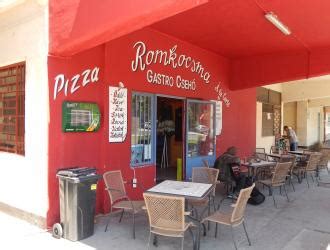 Gasztro Csehó Romkocsma belső tér